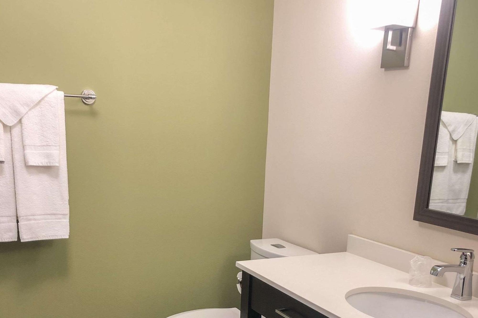 Saint-Jean-de-Boischâtel Sleep Inn & Suites Quebec City East מראה חיצוני תמונה